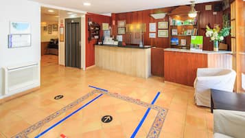 Sala de estar en el lobby