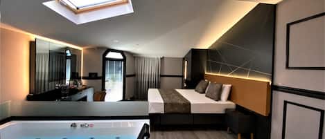 Exclusive Room, Jetted Tub | Egyptian cotton sheets, premium bedding, minibar, in-room safe