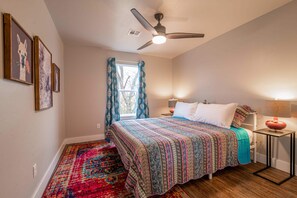 2 Schlafzimmer, Schreibtisch, Bügeleisen/Bügelbrett, WLAN