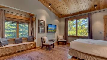 8 slaapkamers, een strijkplank/strijkijzer, reisbedje, wifi