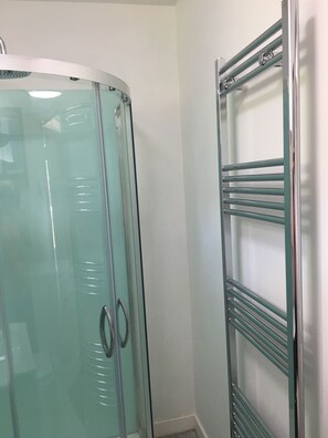 Apartment | Bathroom