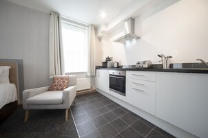 Στούντιο | Ιδιωτική κουζίνα | Ψυγείο, φούρνος μικροκυμάτων, φούρνος, μαγειρικές εστίες