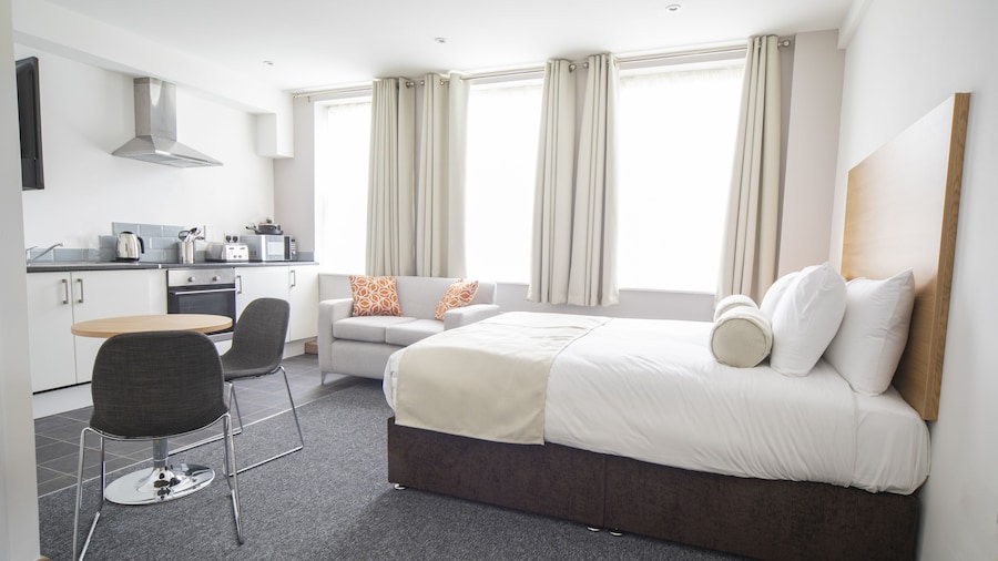 Wellington Apartments