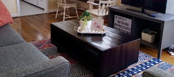 Charming cozy cottage on historic numbered streets