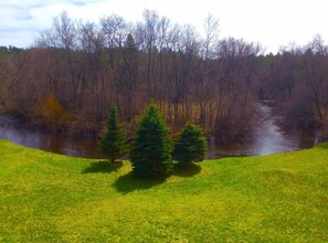 Property grounds - Basement Efficiency Apartment (Pembine)