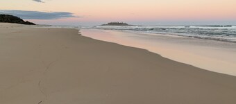 Conjola Inn-Let - with SUP's canoe & bikes for two..