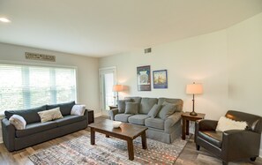 Een smart-tv en een open haard