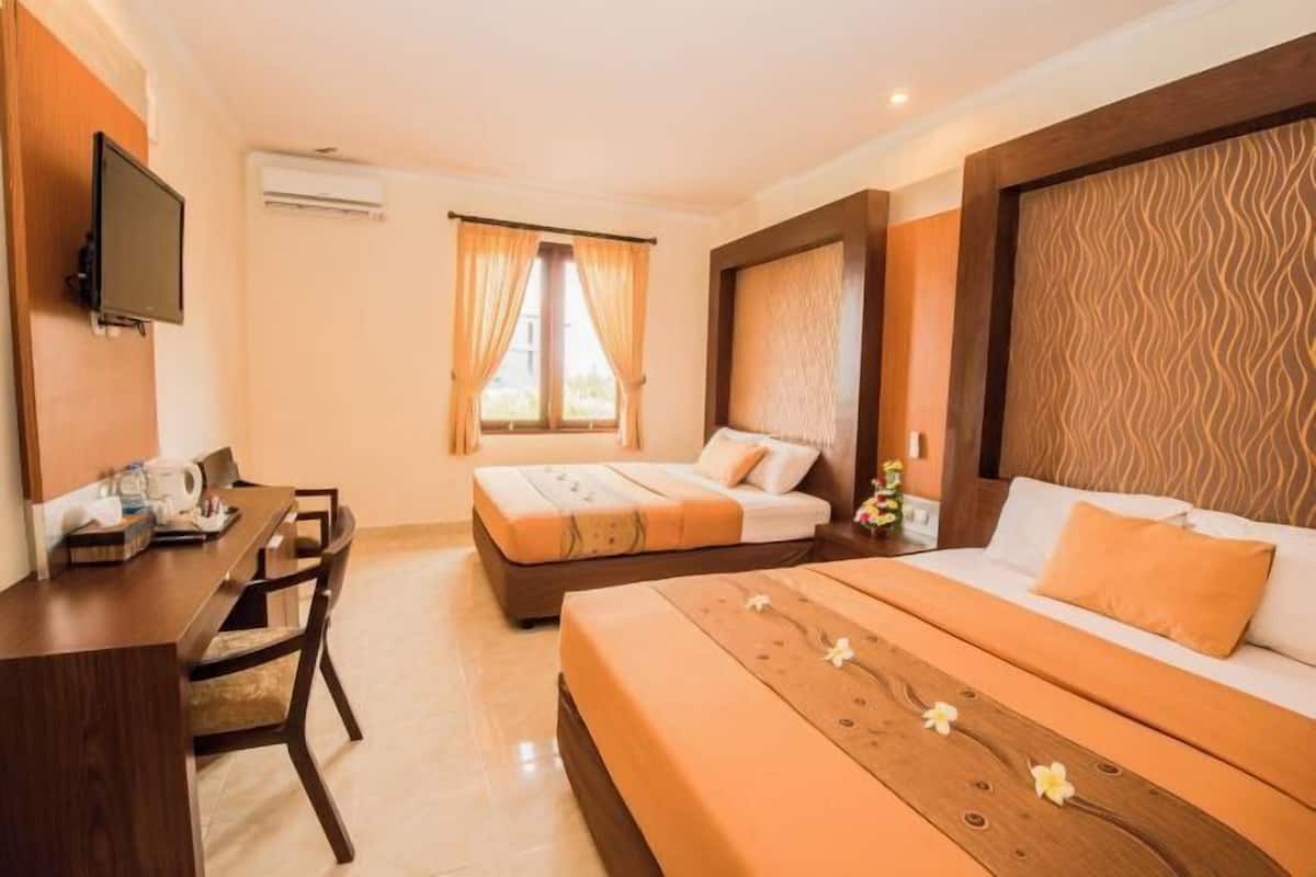 1 bedroom, desk, bed sheets