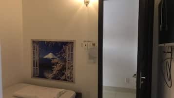Standard Double Room | Free WiFi, bed sheets