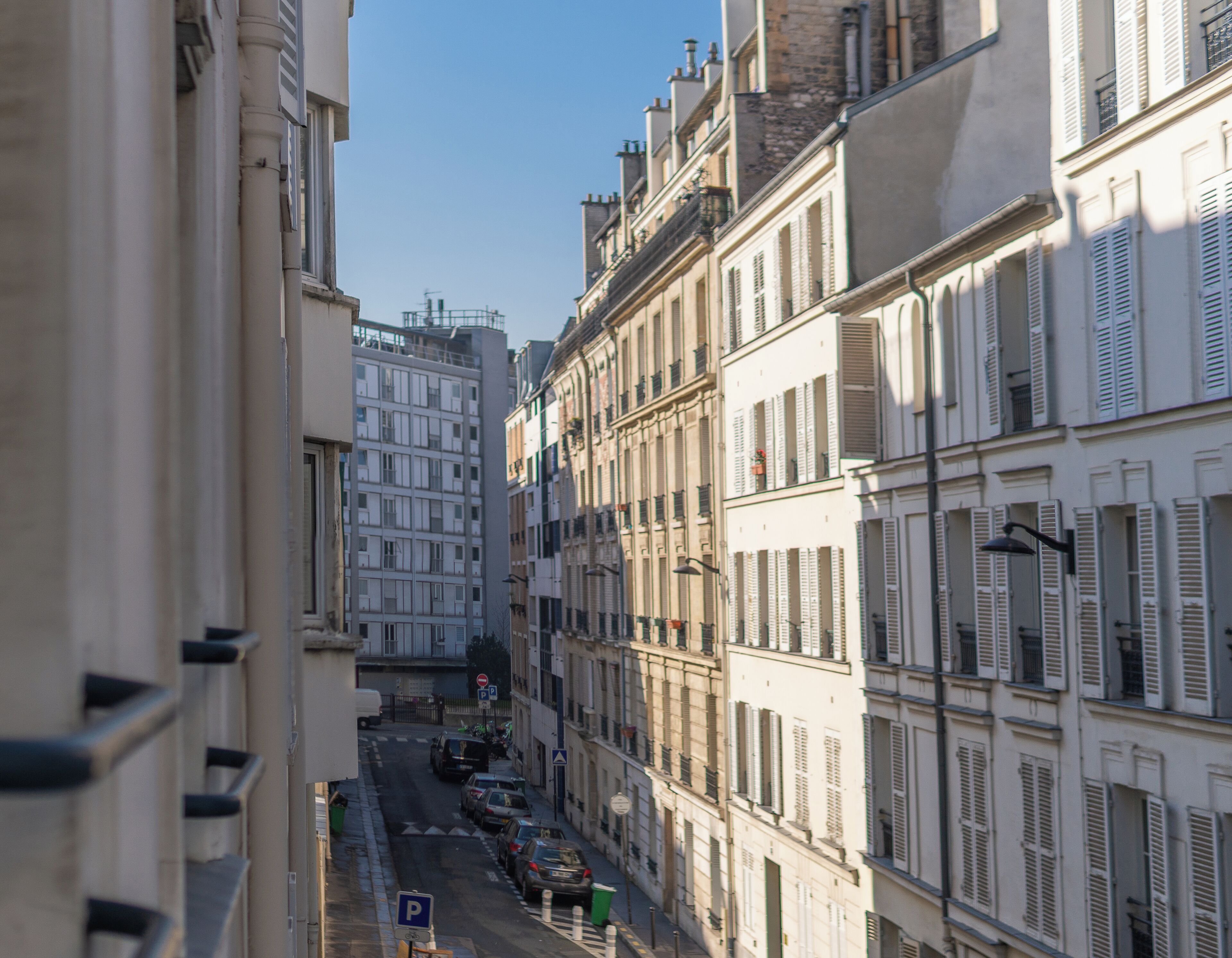 double room | in-room safe, desk, laptop workspace, soundproofing