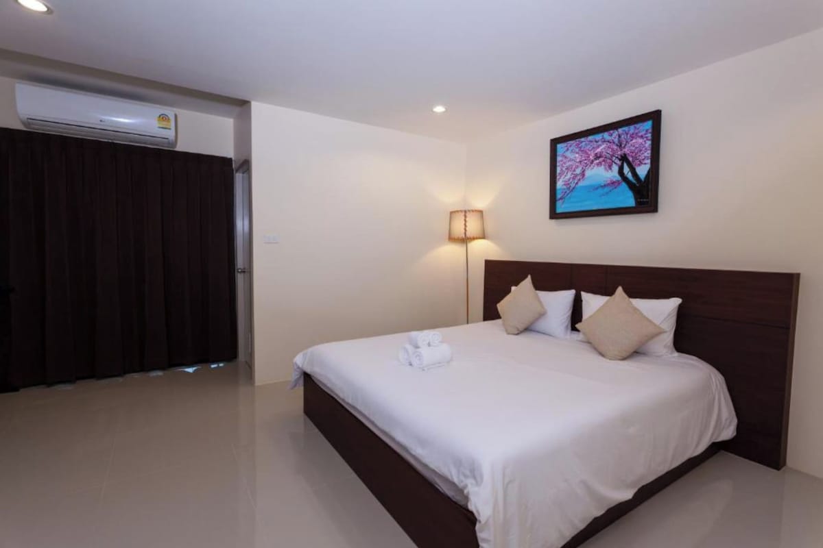 1 habitación, insonorización, wifi gratis y ropa de cama 