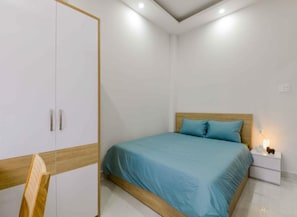 Departamento, 1 habitación | Caja de seguridad en la habitación y escritorio