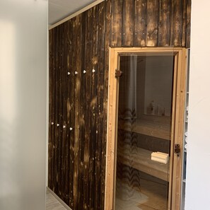 Sauna - Holiday home with sauna and garden lounge (Lauingen)