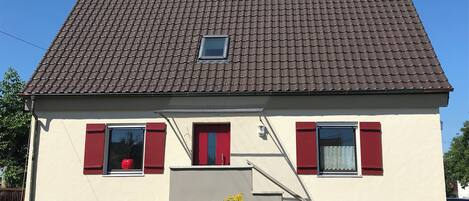 Comfort House, 3 Bedrooms, Non Smoking, Sauna | 3 bedrooms, iron/ironing board, free WiFi, bed sheets