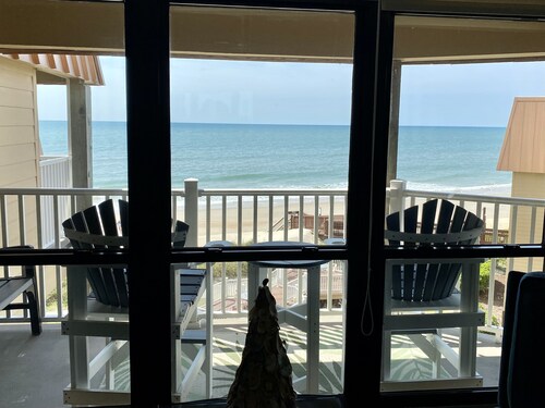 Sun-Sational , OCEAN FRONT, ALL LINENS included, POOL, Private Screen Porch