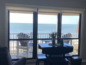 Interior - Sun-Sational , OCEAN FRONT, ALL LINENS included, POOL, Private Screen Porch (North Topsail Beach)