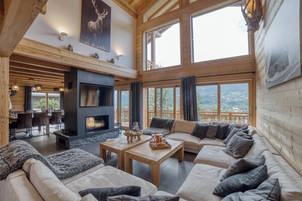 Smart TV, fireplace, stereo - Chalet Luxe Samoens Spa et Sauna (Samoëns)