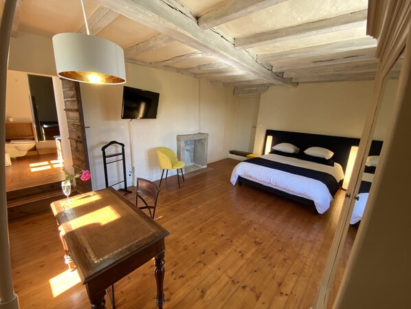 Habitación doble (Morphee) | 1 habitación, ropa de cama de alta calidad, wifi gratis y ropa de cama 