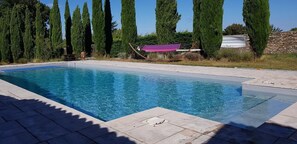 Piscine extérieure (ouverte en saison)