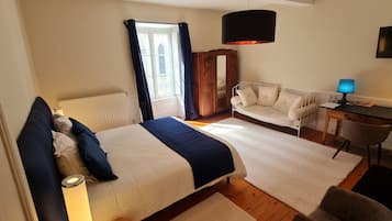 Deluxe Double or Twin Room (Hermes) | 1 bedroom, premium bedding, free WiFi, bed sheets