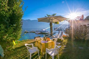 Outdoor dining - Casetta al Lago (Tremezzina)