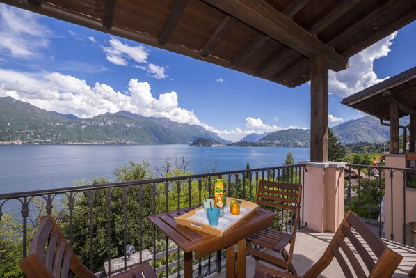 Familienapartment, Mehrere Betten, Bergseite (Sonenga Vista Magnifico) | Balkon