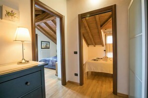 Family Apartment, Multiple Bedrooms, 2 Bathrooms, Mountainside (Blevio Panoramica) | Interior
