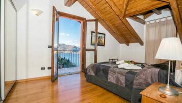 Appartement Familial, plusieurs chambres, 2 salles de bains, cÎté montagne (Blevio Panoramica)