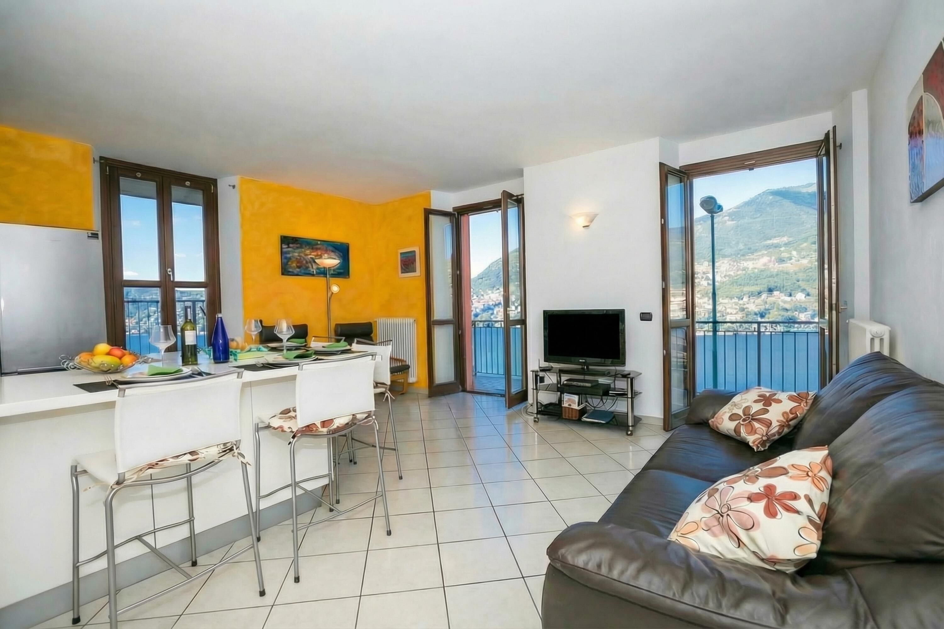 Familjelägenhet - flera sovrum - 2 badrum - intill bergen (Blevio Panoramica) | Interiör