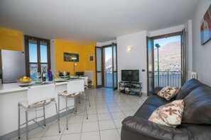 Family Apartment, Multiple Bedrooms, 2 Bathrooms, Mountainside (Blevio Panoramica) | Interior - Blevio Panoramica (Blevio)