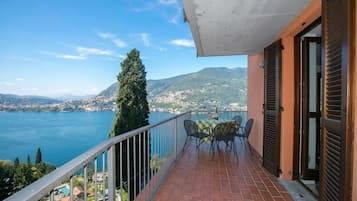 Appartement Familial, plusieurs chambres, 2 salles de bains, cÎté montagne (Blevio Panoramica) | Restauration extérieure