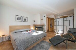 3 chambres, fer et planche à repasser, Wi-Fi gratuit, draps fournis