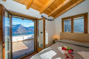 Familie villa, meerdere slaapkamers, 2 badkamers, uitzicht op gebergte (Casa dei Galli) | 3 slaapkamers, een strijkplank/strijkijzer, gratis wifi, beddengoed