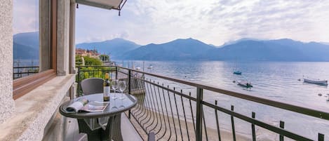 Family Apartment, Multiple Bedrooms, 2 Bathrooms, Lakeside (Menaggio Tosca 1) | Outdoor dining