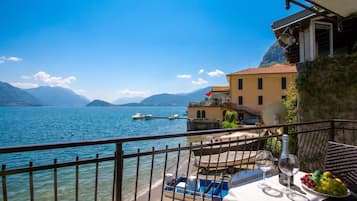 Family Apartment, 2 Bedrooms, 2 Bathrooms, Lakeside (Menaggio Tosca 1) | Outdoor dining