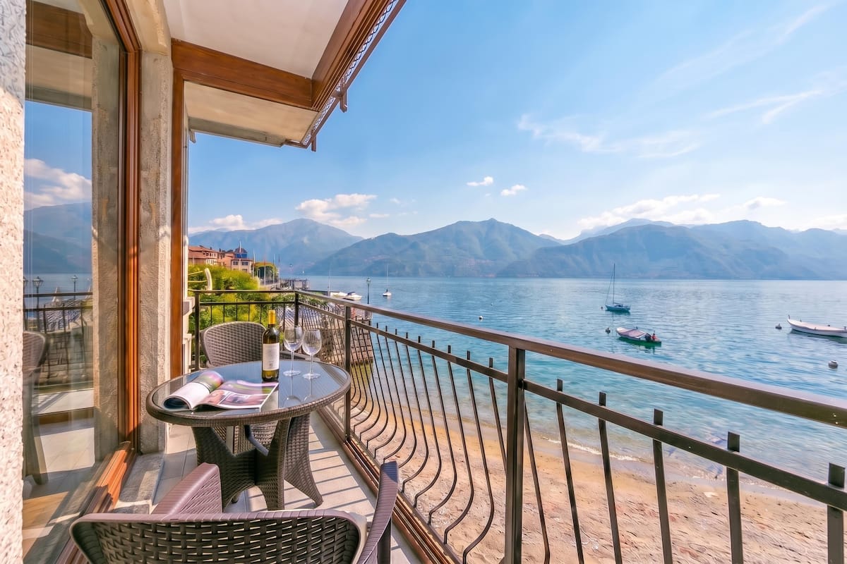 Family Apartment, 2 Bedrooms, 2 Bathrooms, Lakeside (Menaggio Tosca 1) | Outdoor dining
