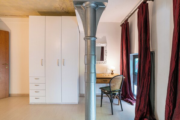 Family Apartment, Multiple Bedrooms, 2 Bathrooms, Lakeside (Menaggio Tosca 2) | Interior - Menaggio Tosca 2 (Menaggio)
