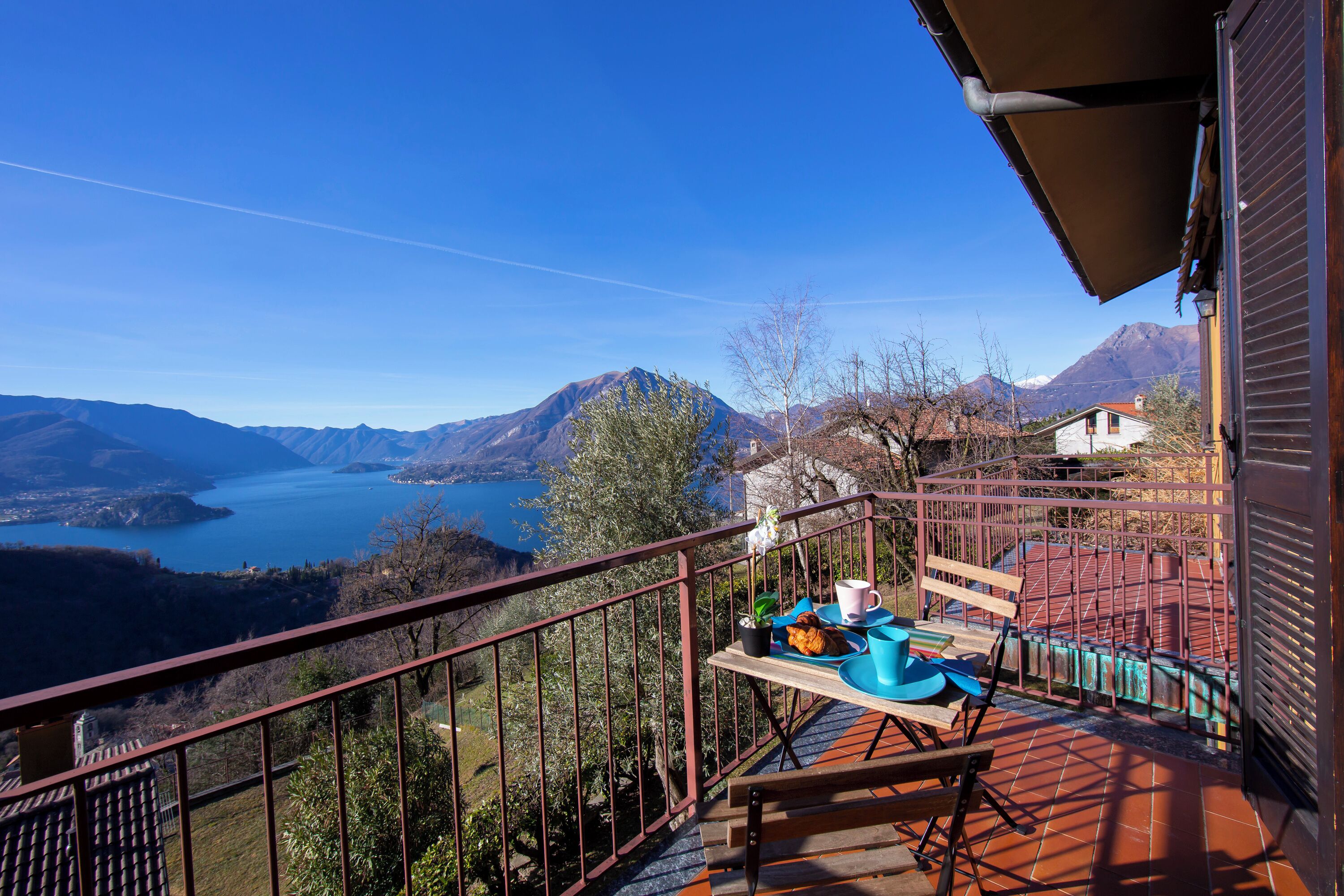 Family Apartment, Multiple Bedrooms, Mountainside (Balcone di Perledo) | Outdoor dining