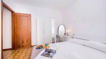Apartamento família, vários quartos, ao lado da montanha (Balcone di Perledo) | 2 quartos, ferros/tábuas de passar roupa, Wi-Fi de cortesia