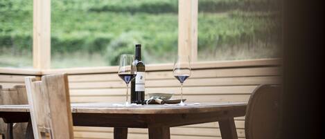 屋外ダイニングエリア