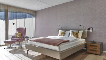 防过敏的被褥、办公桌、免费 WiFi、床单