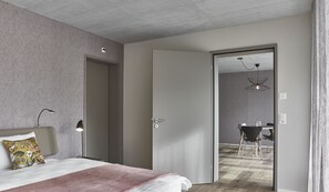 Standard Apartment, Balcony | Hypo-allergenic bedding, desk, free WiFi, bed sheets