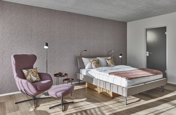 Family Studio | Hypo-allergenic bedding available, desk, WiFi (free), bed sheets - BoHo by Maier - kontaktloser Check-In (Buchs)