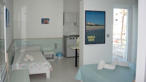 Unclassified image, 4 of 37, button - Stefanie Studios (Chania)