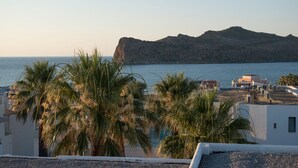 Unclassified image, 5 of 37, button - Stefanie Studios (Chania)