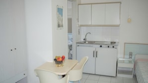 Unclassified image, 2 of 37, button - Stefanie Studios (Chania)