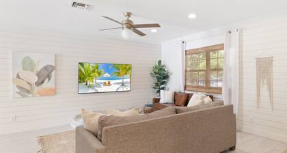 Steps To Private Beach - East of A1A -Dog Friendly