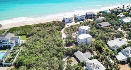 Steps To Private Beach - East of A1A -Dog Friendly