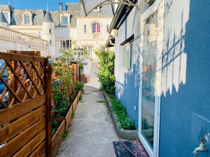 Comfort studio | Uitzicht vanuit de kamer