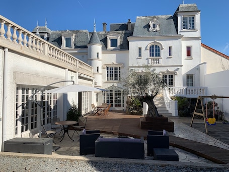 Exterior. Villa Florian